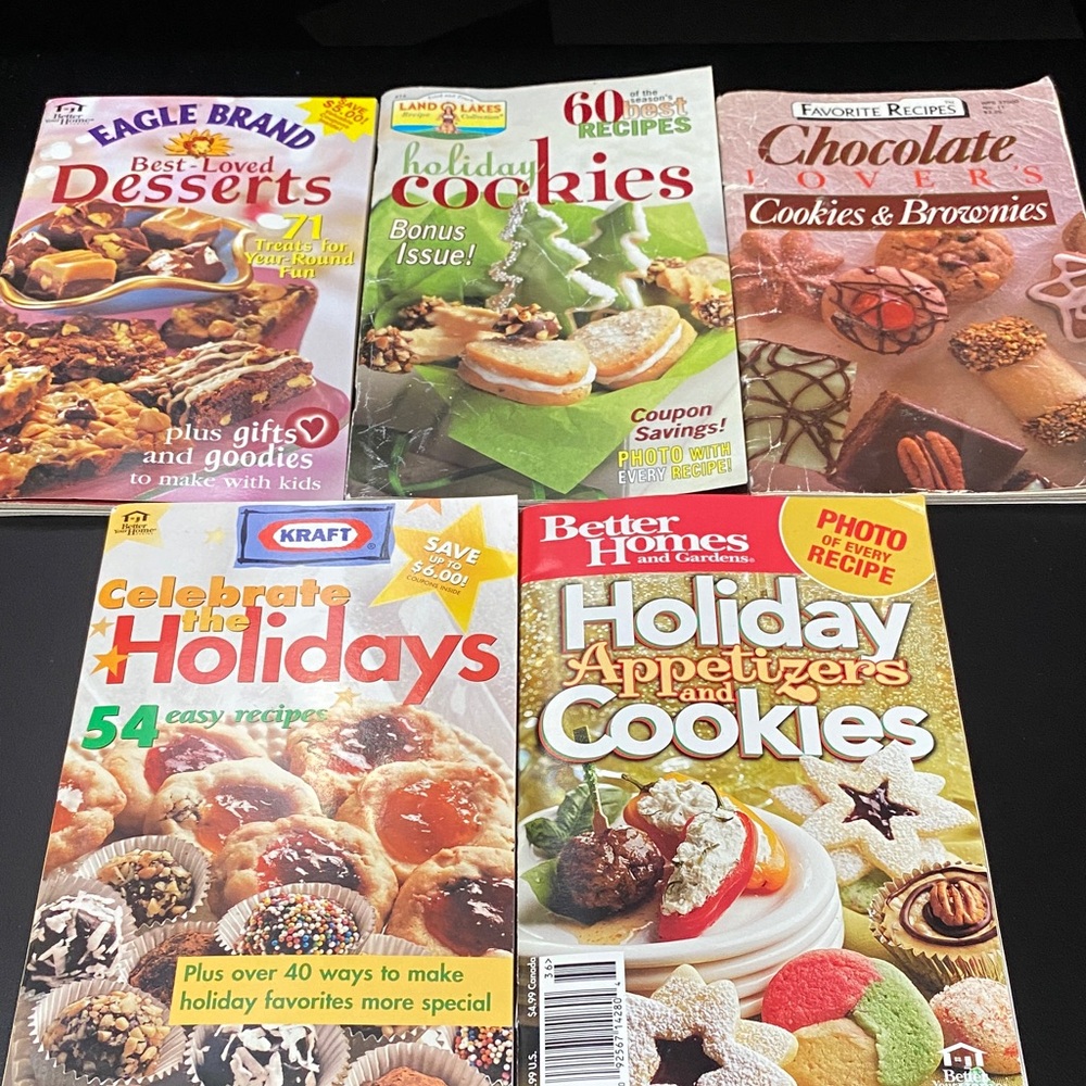 Collection of 5 Holiday and Cookie magazine CookBooks